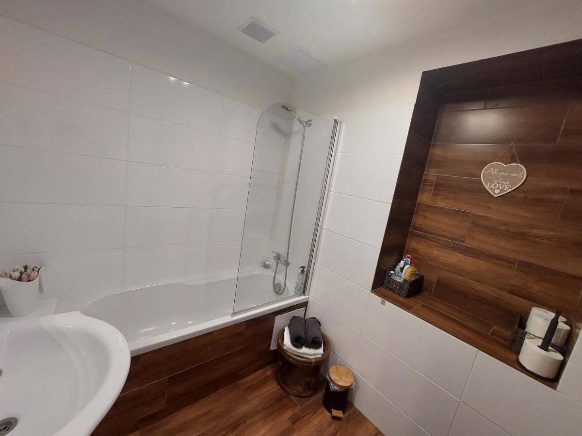 Apartman Aromasalon Trebic Luaran gambar